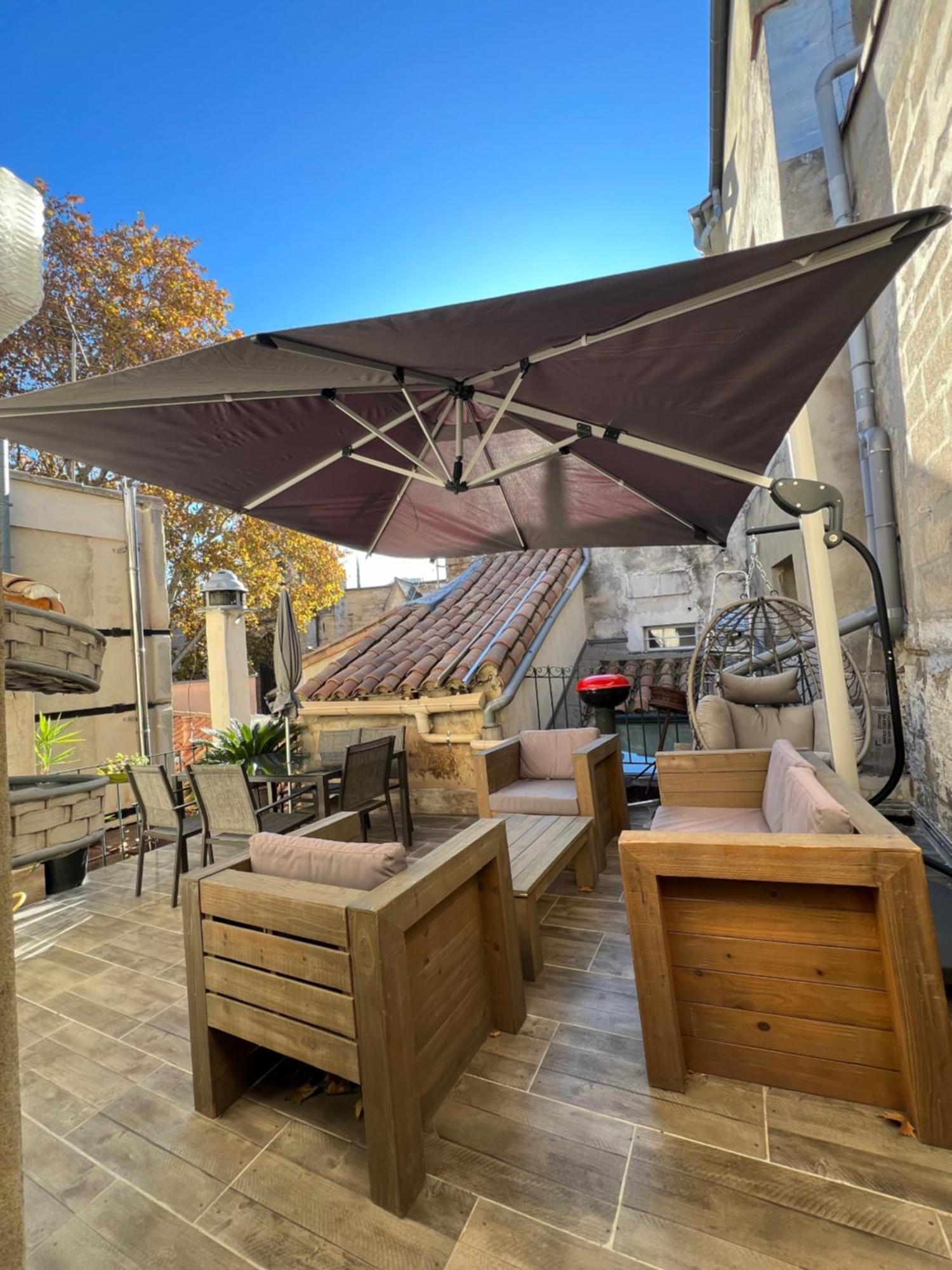 Ferienwohnung Renove, Vue Sur Palais Des Papes, Terrasse Et Wifi Troisieme Etage Avignon Exterior foto