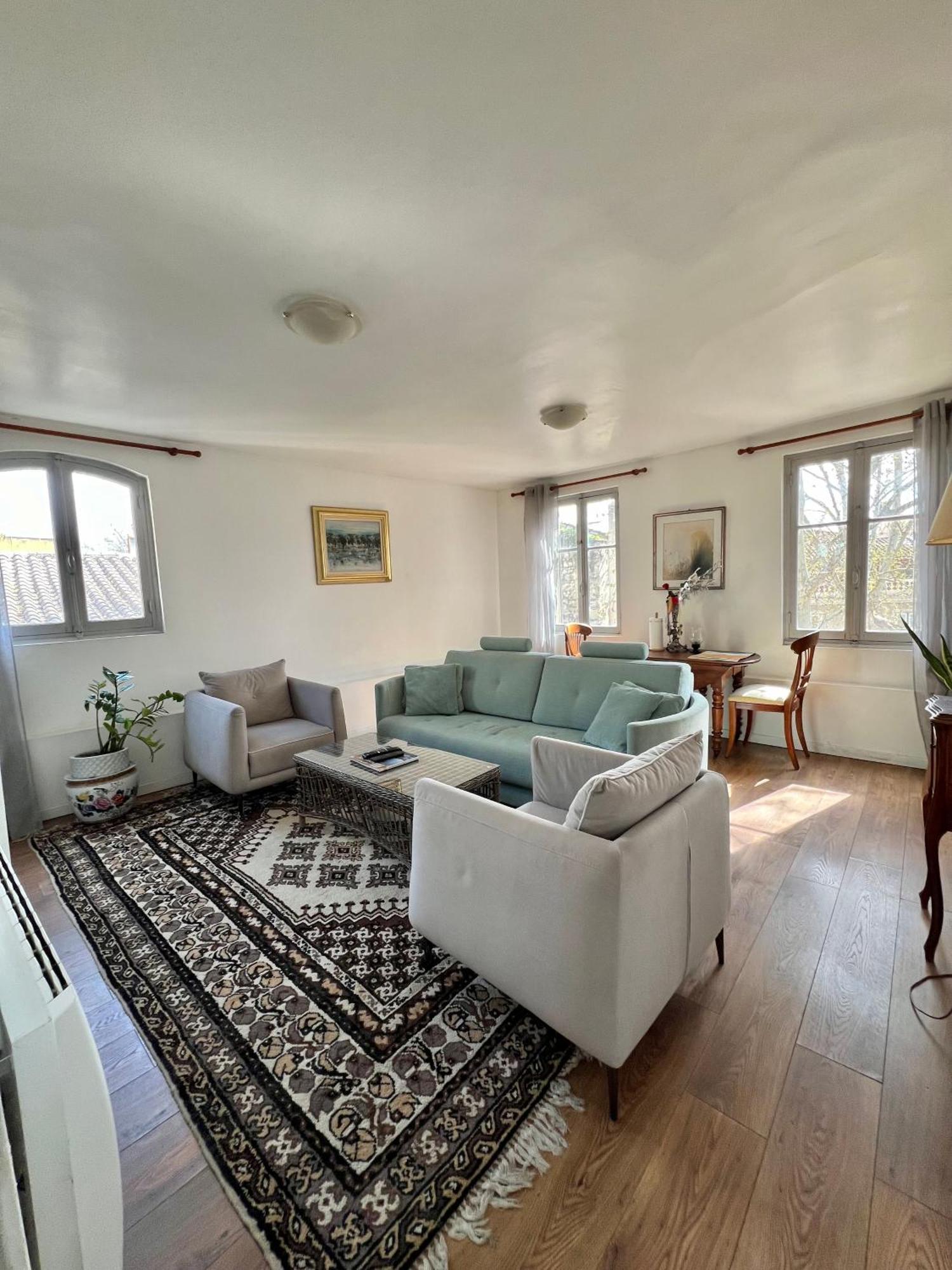 Ferienwohnung Renove, Vue Sur Palais Des Papes, Terrasse Et Wifi Troisieme Etage Avignon Exterior foto